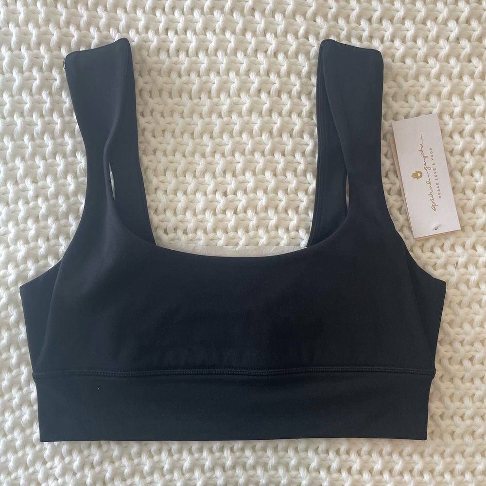 Spiritual Gangster Salem Longline Sports Bra Black Gold Logo Medium NWT Yoga